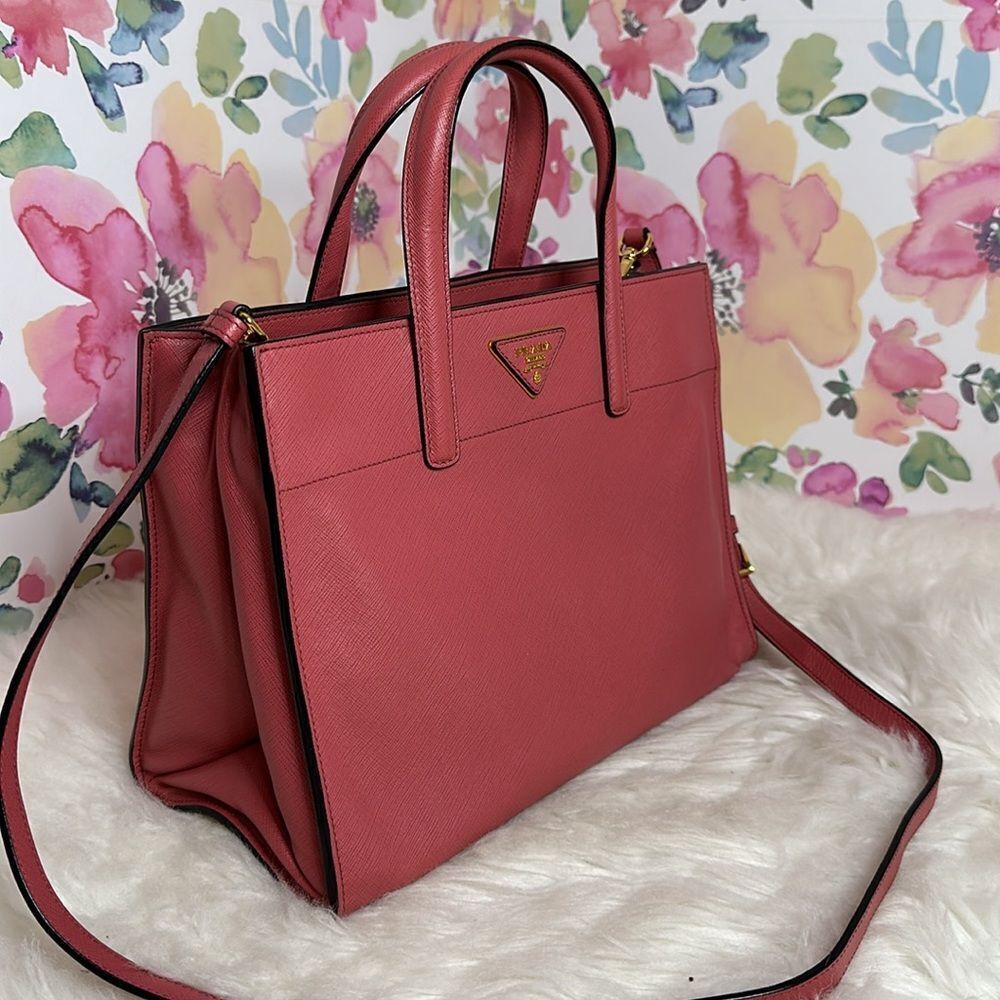 💯Authentic Prada Soft Triple Pocket Convertible Tote Safiano🍀 - Picture 3 of 17